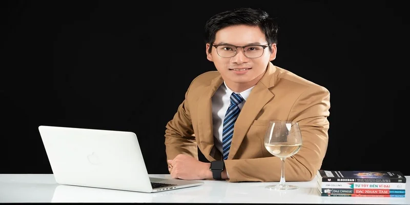 ceo-johnny-dang-gat-hai-thanh-cong